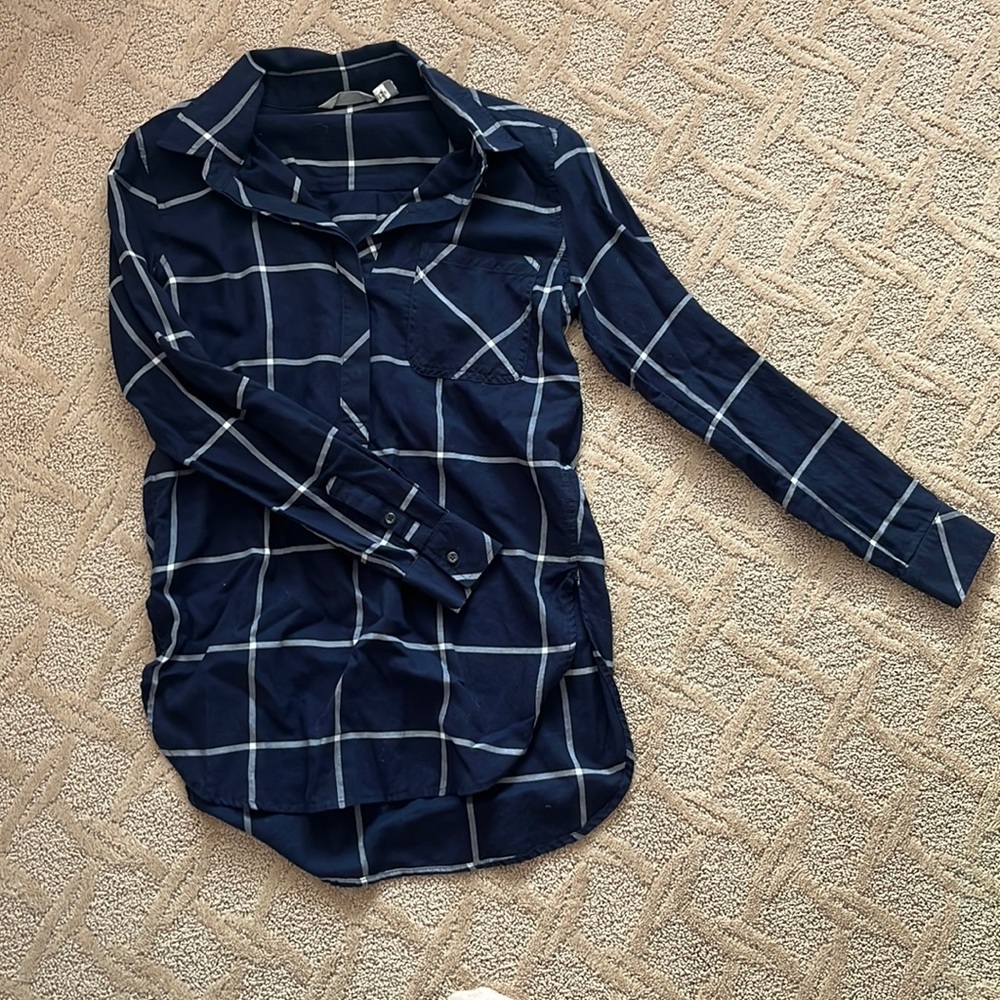 Navy blue plaid athleta blouse